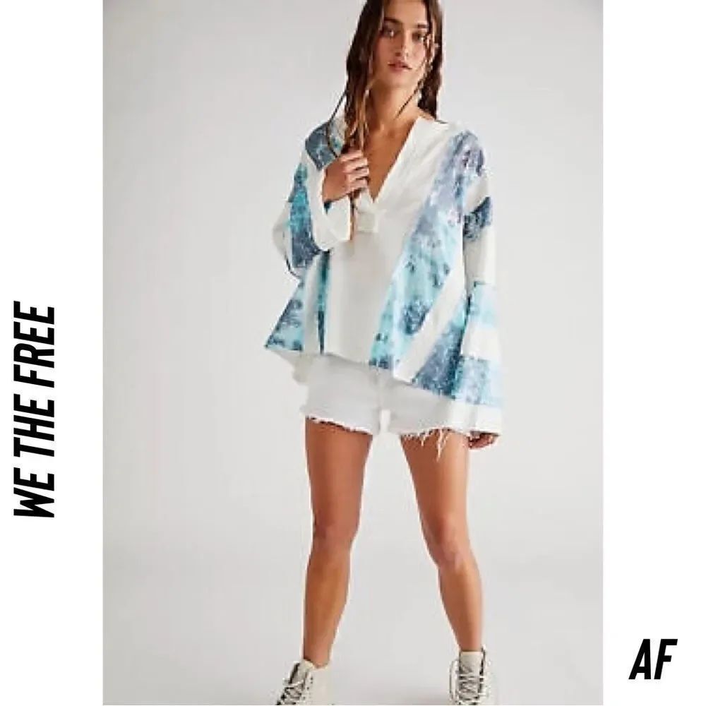 WE THE FREE TIDAL WAVE TEE TUNIC NWT IN BLUE WHITE LARGE
